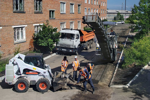 Аренда мини-погрузчика bobcat S650HF с фрезой для ямочного ремонта асфальтового покрытия, ООО "СРК "АВТОДОР" 7921░░░░░░░ Санкт-Петербург, Ленинградская область