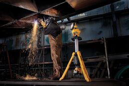 Аккумуляторная мачта освещения DEWALT DCL079, 18 В, 3000 лм, без АКБ и ЗУ (DCL079-XJ)