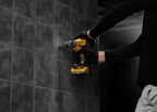 Ударная дрель-шуруповерт DEWALT DCD796P1T, 18 В, 2000 об/мин, 34000 уд/мин, с АКБ 5 Ач и ЗУ, в кейсе TSTAK (DCD796P1NT-XJ)