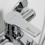 Смеситель для ванны и душа Wasserkraft Rhin 4401 с душевой лейкой, хром