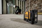 Аккумуляторный лазерный нивелир DEWALT DCE088D1G, 12 В, зеленый луч, 35 м, с АКБ 2 Ач и ЗУ, в кейсе TSTAK (DCE088D1G-QW)