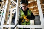 Аккумуляторная сабельная пила DEWALT DCS380N, 18 В, 2950 ход/мин, 28.6 мм, без АКБ и ЗУ (DCS380N-XJ)