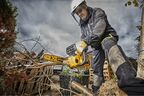 Аккумуляторная цепная пила DEWALT DCM565P1, 18 В, 30 см, 7.7 м/с, с АКБ 5 Ач и ЗУ (DCM565P1-QW)