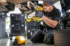 Аккумуляторный фонарь DEWALT DCL077, 12/18 В, 2000 лм, без АКБ и ЗУ (DCL077-XJ)