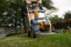 Аккумуляторная газонокосилка DEWALT DCMWP500N, 54 В, 2800 об/мин, 67 л, без АКБ и ЗУ (DCMWP500N-XJ)