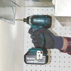 Винтоверт ударный аккумуляторный Makita DTD152Z, 18 В Li-ion без АКБ и ЗУ