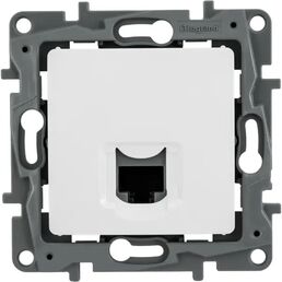 Розетка компьютерная встраиваемая Legrand Etika RJ-45 UTP cat 6 цвет белый