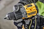 Ударная дрель-шуруповерт DEWALT DCD805P2T, 18 В, 2000 об/мин, 34000 уд/мин, с 2 АКБ 5 Ач и ЗУ, в кейсе TSTAK (DCD805P2T-QW)