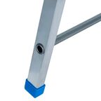 Стремянка алюминиевая Ladderbel STR-AL-4 4 ступени, максимальная нагрузка 150 кг