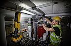 Аккумуляторный фонарь DEWALT DCL050, 18 В, 500 лм, без АКБ и ЗУ (DCL050-XJ)