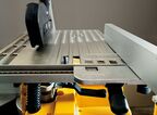 Комбинированная торцовочная пила DEWALT D27113, 1600 Вт, 305 мм, 3300 об/мин (D27113-QS)