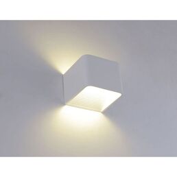 Светодиодный настенный светильник Crystal Lux CLT 010W100 WH форма куба