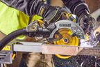 Аккумуляторная ручная дисковая пила по металлу DEWALT DCS373N, 18 В, XR