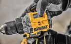 Аккумуляторная дрель-шуруповерт DEWALT DCD800E2T, 18 В, 2000 об/мин, с 2 АКБ 1.7 Ач и ЗУ, в кейсе TSTAK (DCD800E2T-QW)