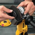 Аккумуляторная угловая шлифмашина DEWALT DCG412NT, 18 В, 125 мм, 7000 об/мин, без АКБ и ЗУ, в кейсе TSTAK