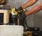 Ударная дрель-шуруповерт DEWALT DCD996P1T, 18 В, 2250 об/мин, 38250 уд/мин, с АКБ 5 Ач и ЗУ, в кейсе TSTAK (DCD996P1NT-XJ)