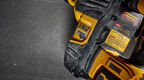 Аккумуляторный перфоратор DEWALT DCH735N, 54 В, 13.3 Дж, 2705 уд/мин, без АКБ и ЗУ, в кейсе (DCH735N-XJ)