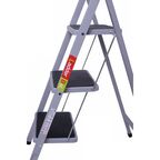 Стремянка стальная Ladderbel 3 ступени с резиновым ковриком