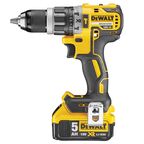 Ударная дрель-шуруповерт DEWALT DCD796P2, 18 В, 2000 об/мин, 34000 уд/мин, с 2 АКБ 5 Ач и ЗУ, в кейсе (DCD796P2-QW)