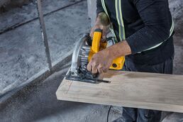 Дисковая пила DEWALT DWE5615, 1500 Вт, 190 мм, 5500 об/мин (DWE5615-QS)