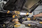 Аккумуляторный подкапотный фонарь DEWALT DCL045, 12/18 В, 1700 лм, без АКБ и ЗУ (DCL045-XJ)