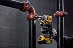 Аккумуляторный гайковерт DEWALT DCF923P1, 18 В, 610 Нм, 3550 уд/мин, с АКБ 5 Ач и ЗУ (DCF923P1N-XJ)