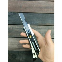 TAJIMA CUTTER KNIFE DFC560 нож 18 мм с автоблокировкой лезвия