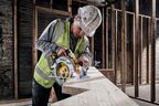 Аккумуляторная ручная дисковая пила по металлу DEWALT DCS373N, 18 В, XR