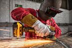 Аккумуляторный набор DEWALT DCK355P2T: дрель-шуруповерт DCD800 + перфоратор DCH172 + УШМ DCG405, 2 АКБ 5 Ач и ЗУ, в кейсе TSTAK