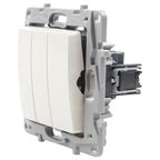 Выключатель трёхклавишный - Legrand Etika - 10А 250В винтовые зажимы - слоновая кость
