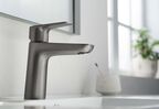 Смеситель для раковины Aquatek Бетта AQ1110BGM черный, хром