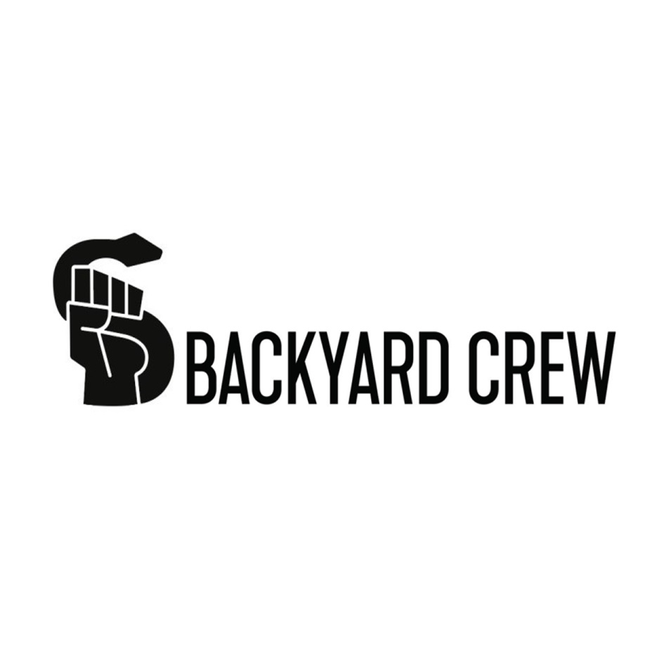 W Backvaro crew